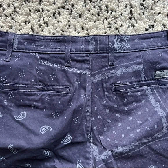 Adriano Goldschmied AG The Wanderer Shorts Navy Blue Bandana Print Stretch 36 - Picture 11 of 12